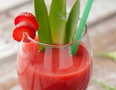 Kiwi and Strawberry Smoothie