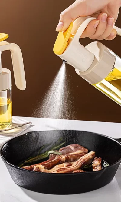 雾化喷油倒油两用，自动开合，油不挂瓶。健康美厨好帮手